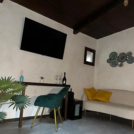 Nid'amour Suite&spa Guest house
